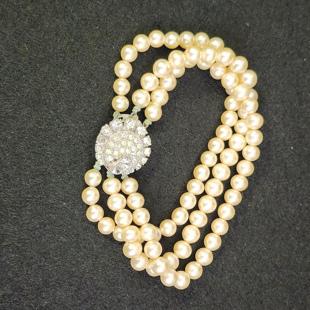 Vintage 3 Row Faux Pearl Rhinestone Silver‎ Tone Stretch Bracelet